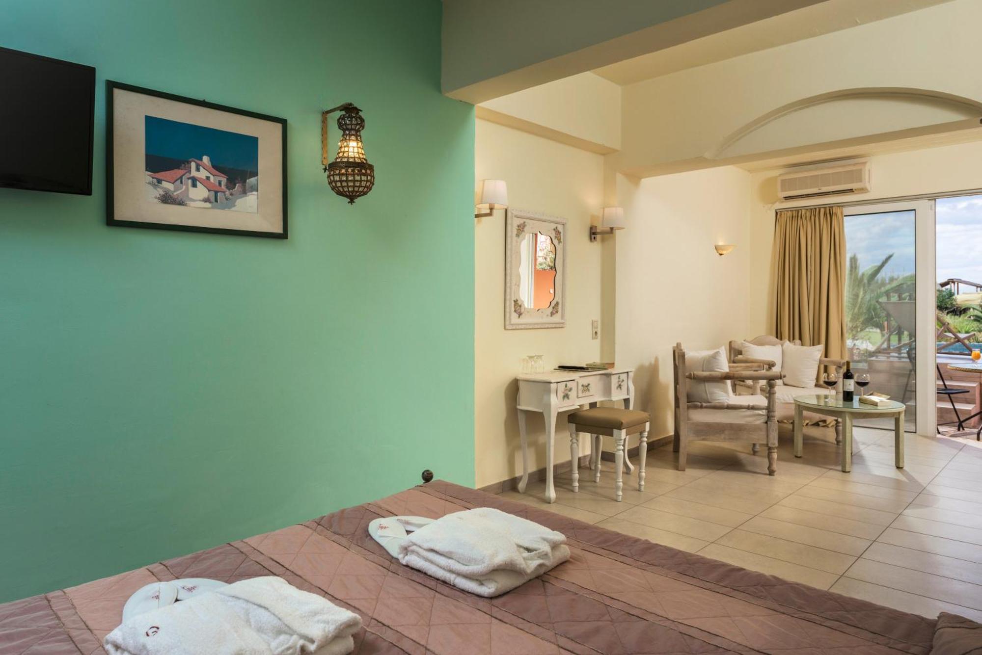 Orpheas Resort Hotel (Adults Only) Paralia Kourna المظهر الخارجي الصورة